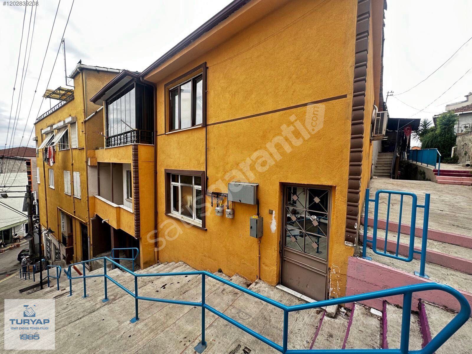 TURYAP'TAN KURUÇEŞME MERKEZDE KİRALIK 3+1 DAİRE