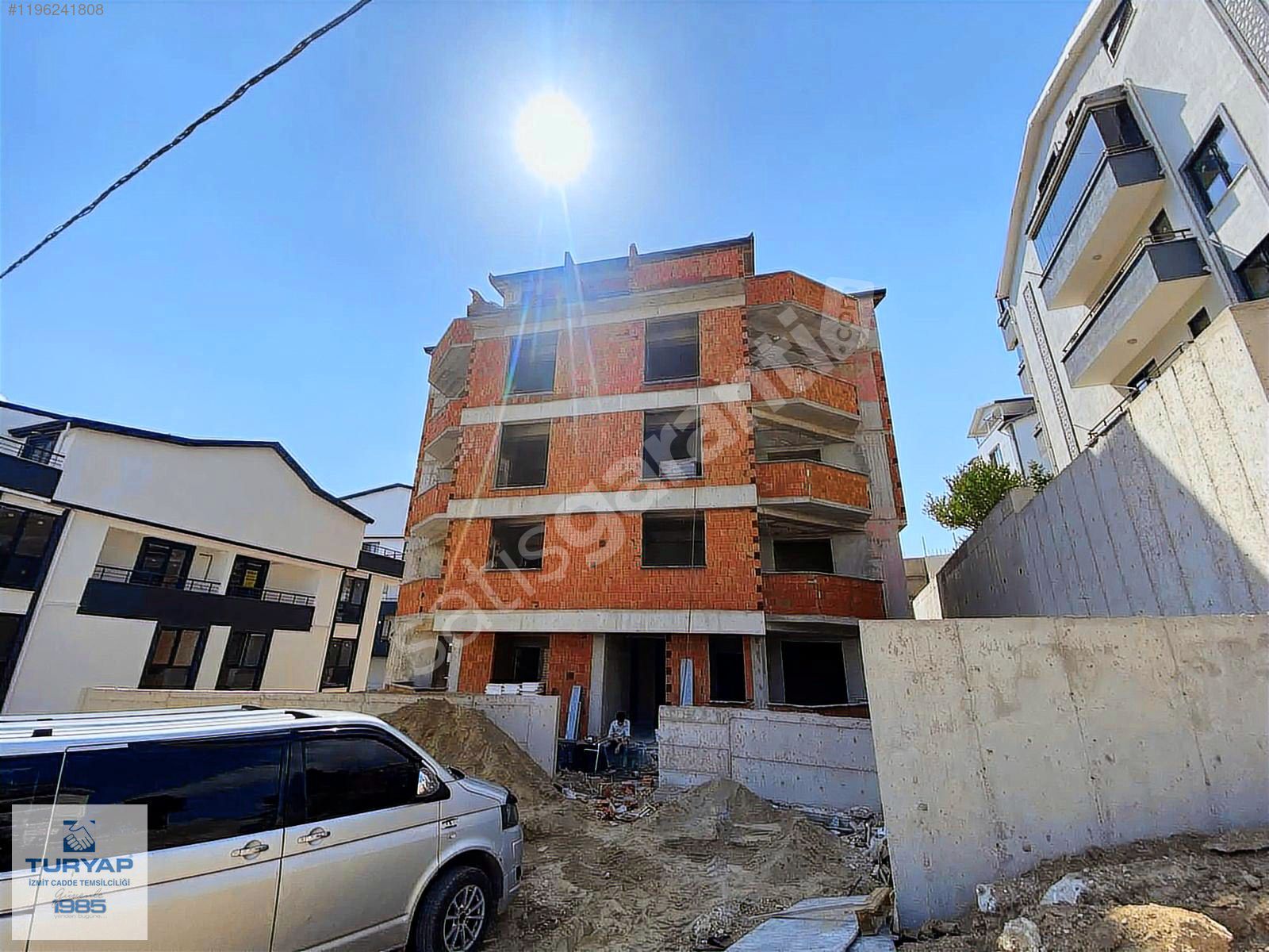 TURYAP'TAN BAŞİSKELE FATİH MAHALLESİNDE BAHÇE DUBLEX