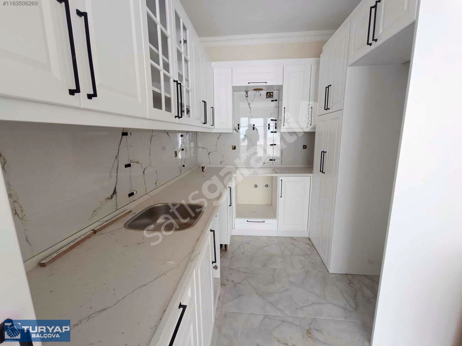 KORUTÜRK MAH'DE ARA KAT 3+1 ÇİFT CEPHE TADİLATLI SATILIK DAİRE!