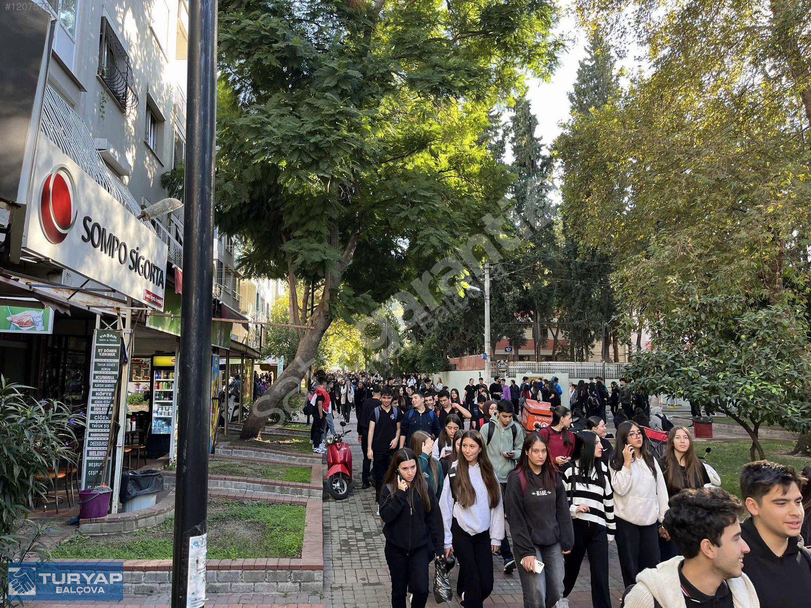 Avantajlı Konumda, Okul ve Park Yanında Devren Kiralık Büfe