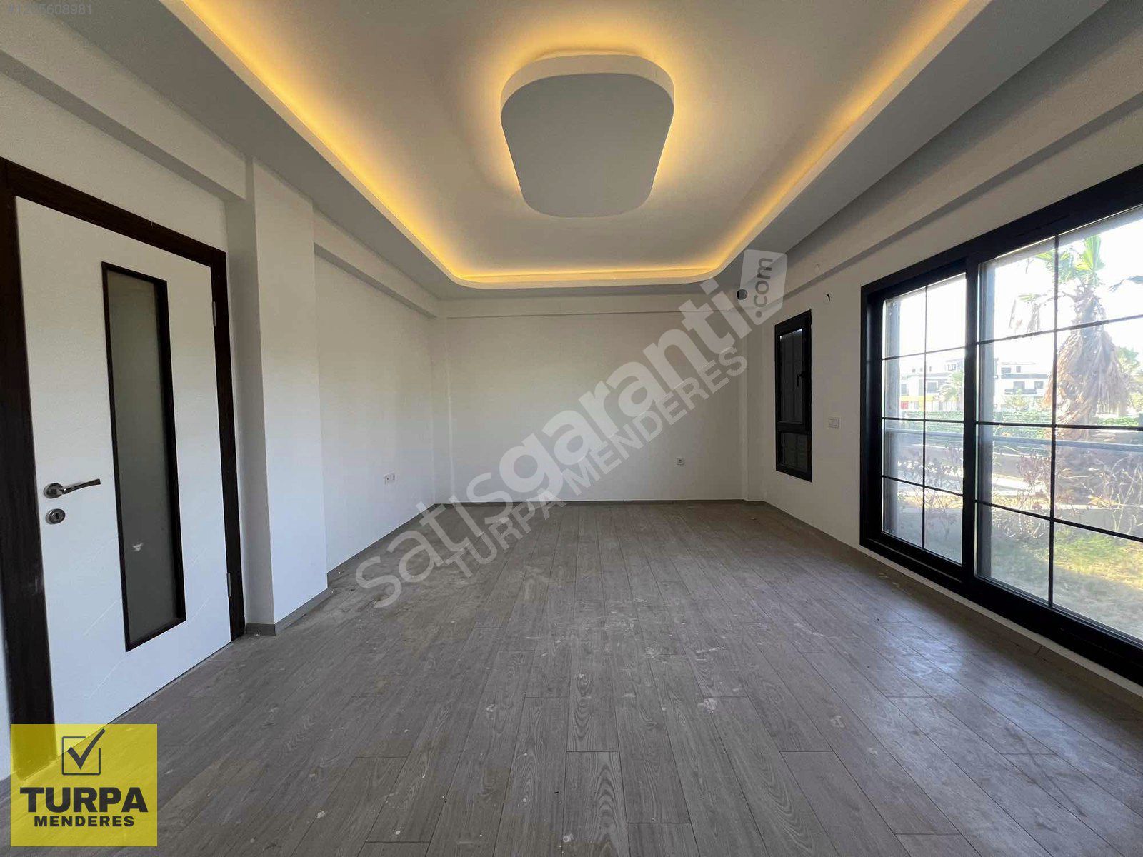 MENDERES BARBAROS'TA BUTİK SİTE TARZINDA SATILIK 3+1 VİLLA
