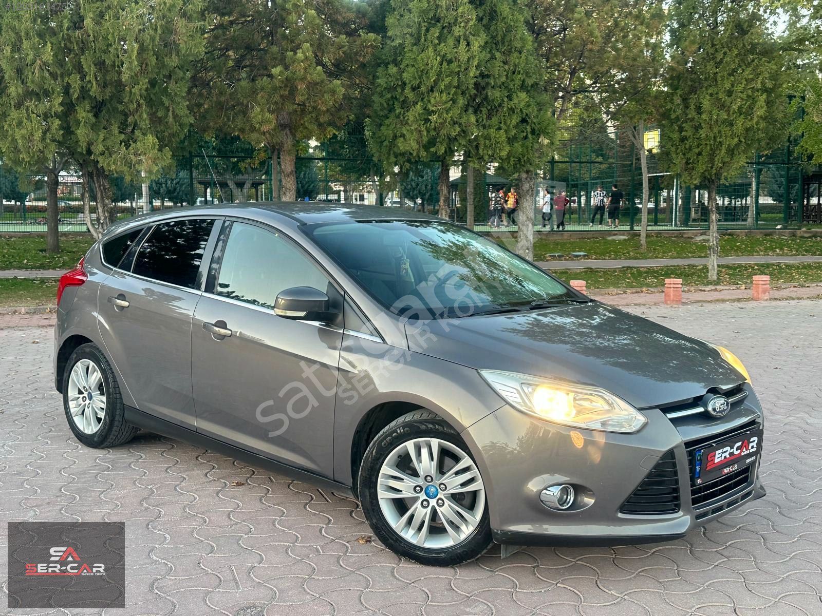 SER-CAR'DAN DÜŞÜK KM FORD FOCUS 1.6TDCI HATCHBACK
