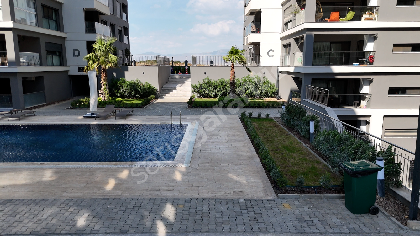 MENEMEN ULUKENT HAVUZLU 155 M2 LÜKS SİTE İÇİ 3+1 REZİDANS DAİRE