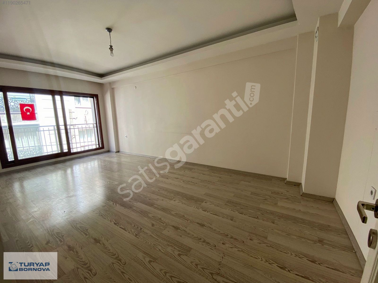 Karşıyaka Örnekköy'de Kiralık Ara Kat Geniş 2+1 Daire