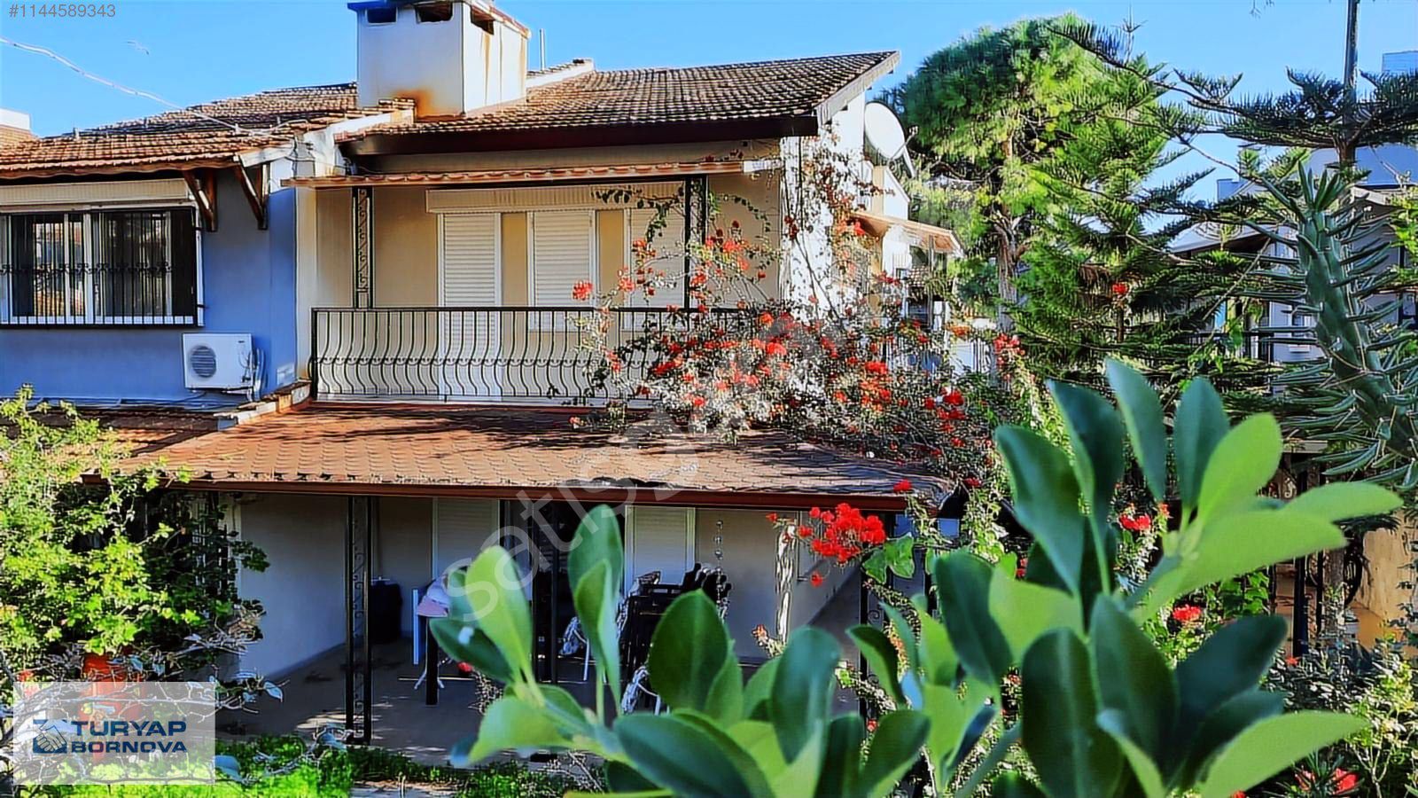 Urla Çeşmealtı Güvendik Mah. Mavi Plaj Yolunda Satılık Dubleks.