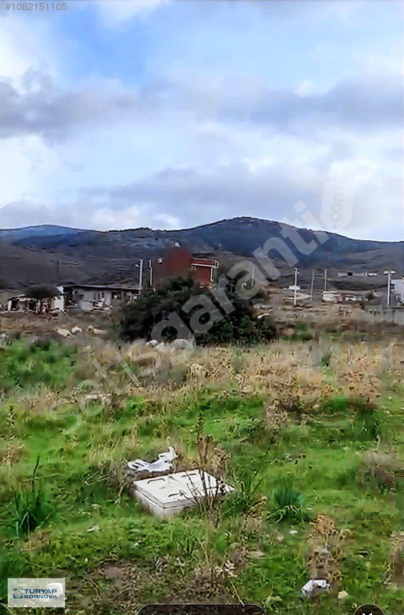 Çiğli Cumhuriyet Mahallesi'nde Satılık 140 M2 Villa Arsası