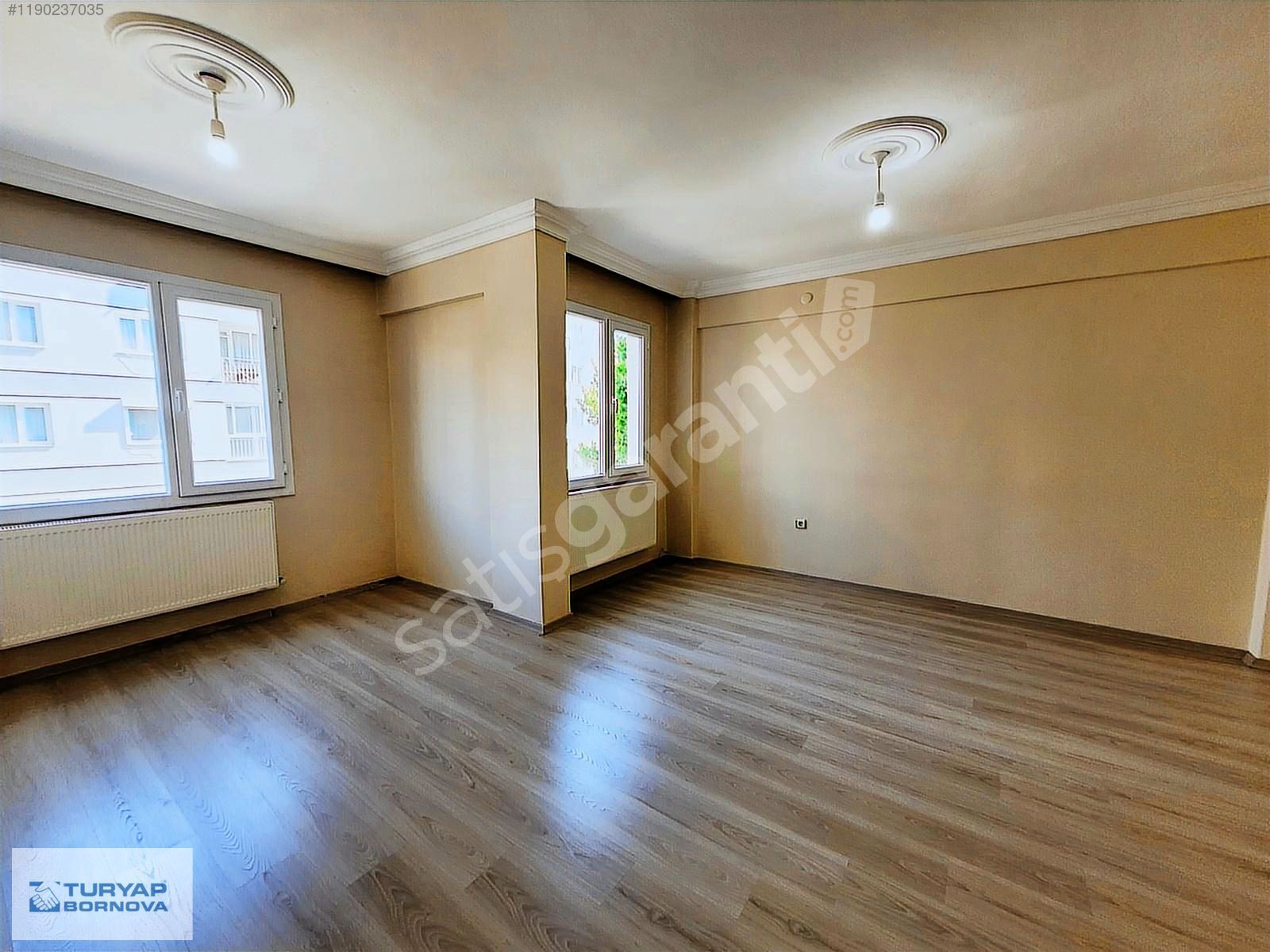 Bornova Merkezde Ege Üni. ve Evka3 Metro Yakını Kiralık Daire