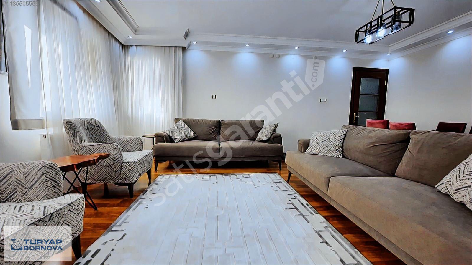 Bayraklı Osmangazi'de Doğalgaz Kombili, Ebeveyn Banyolu 3+1