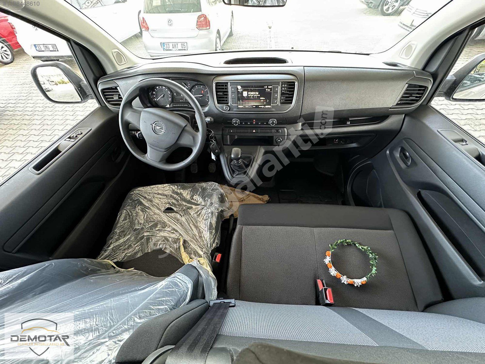 DEMOTAR'DAN SIFIR GİBİ OPEL VİVARO CITY VAN %20 FATURA