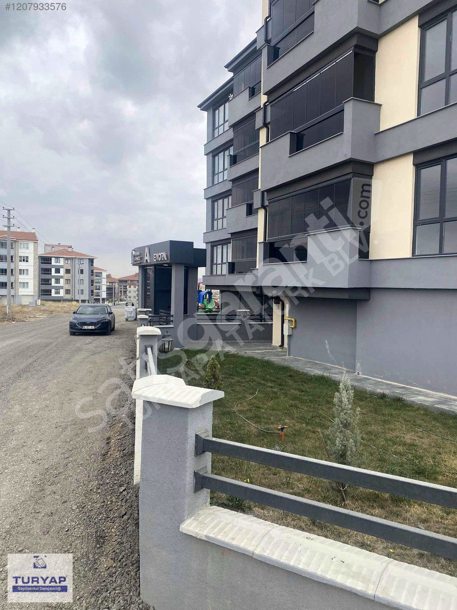 VADİŞEHİRDE LÜX DAİRE TURYAP ATATÜRK BULVARINDAN