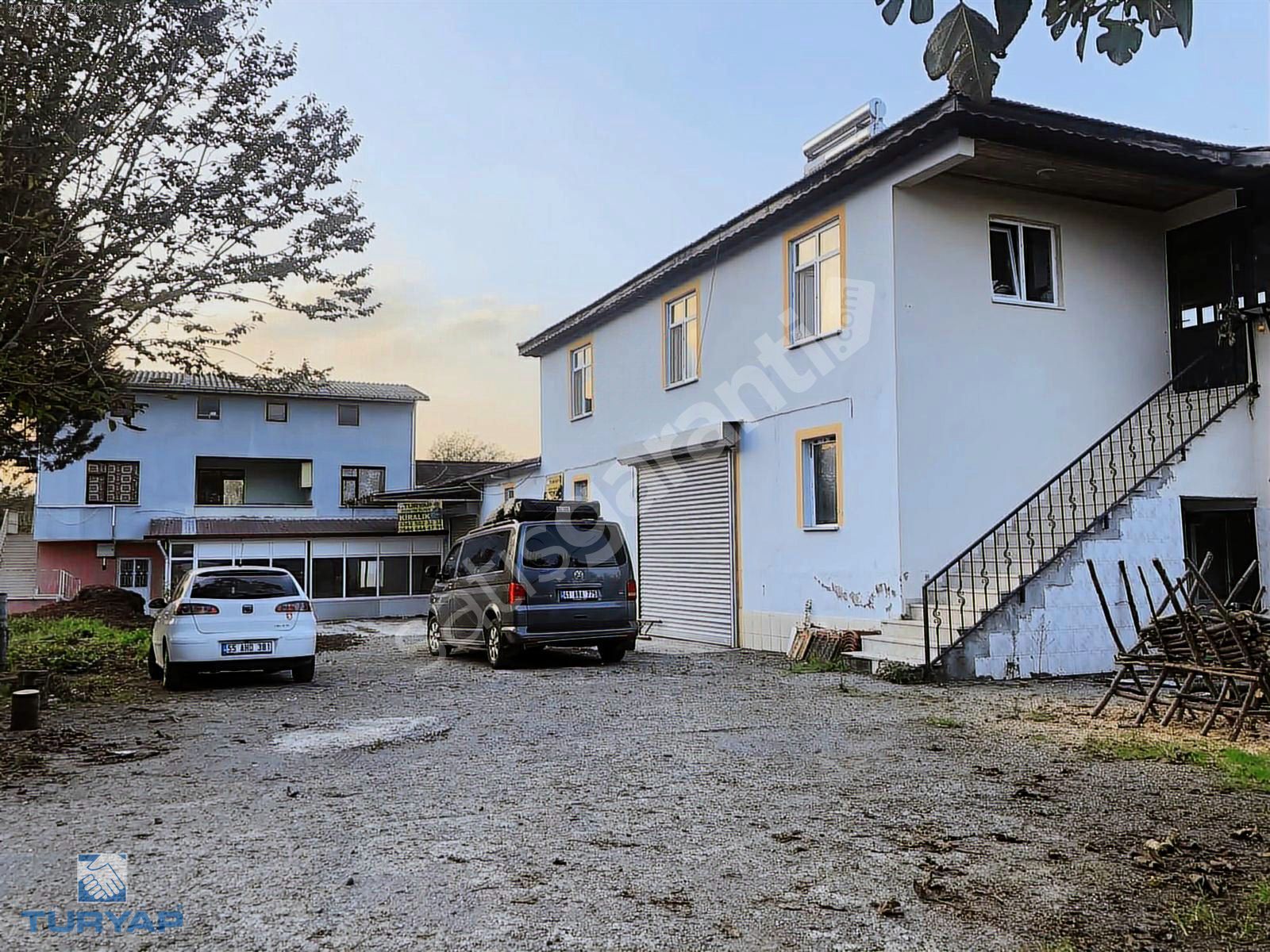 HÜSEYİN ÜLKER'den YAĞBASANDA TARLA VE İÇİNDE EV-İŞYERİ MEVCUT