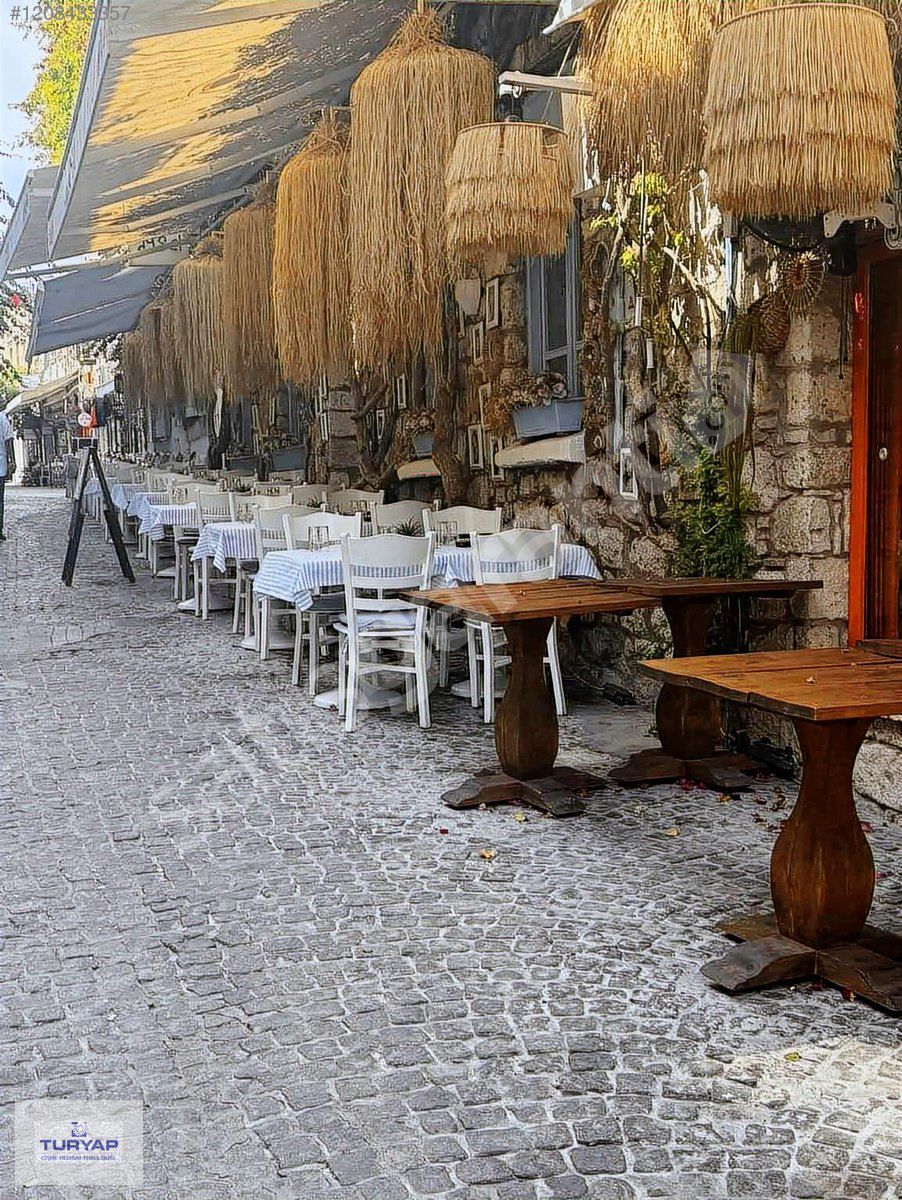 TURYAP'TAN ÇEŞME ALAÇATI ÇARŞI MERKEZDE SATILIK İŞ YERİ