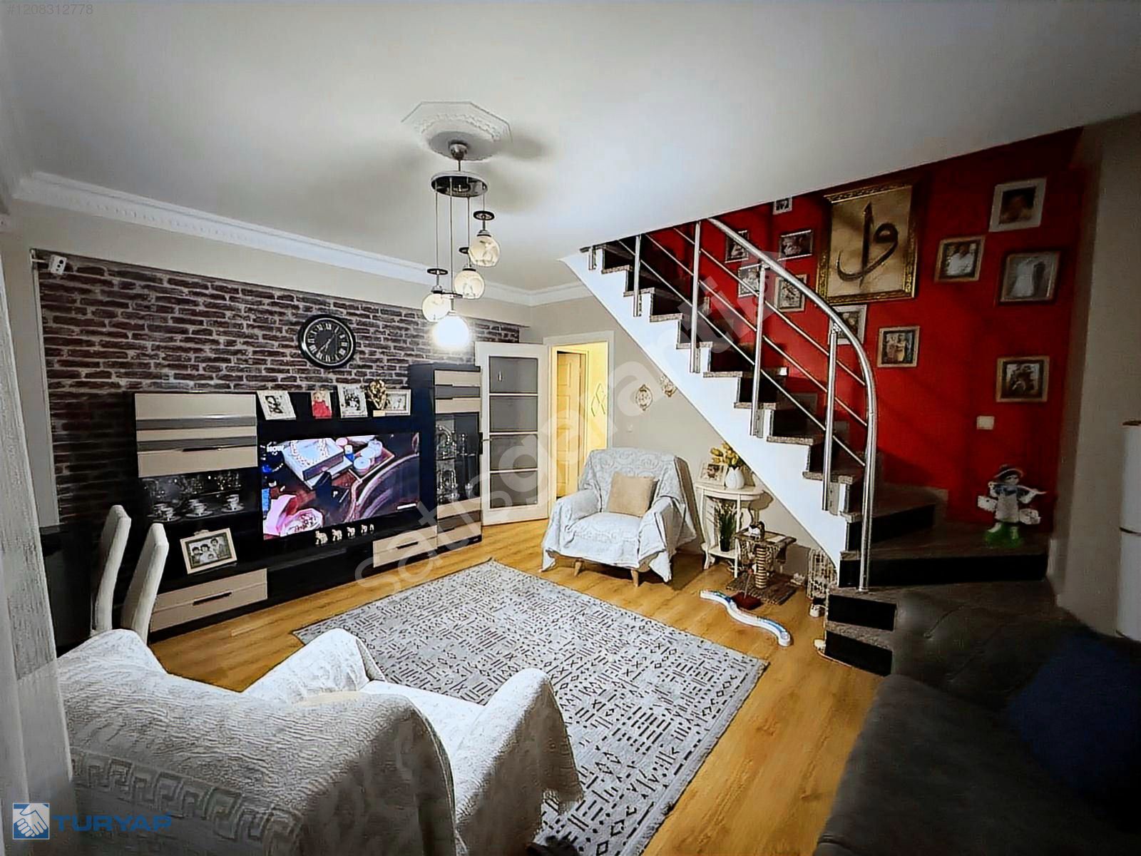 RAMİ CUMA MAHALLESİNDE YOKUŞSUZ ÇOK TEMİZ 3+1 DUBLEKS DAİRE