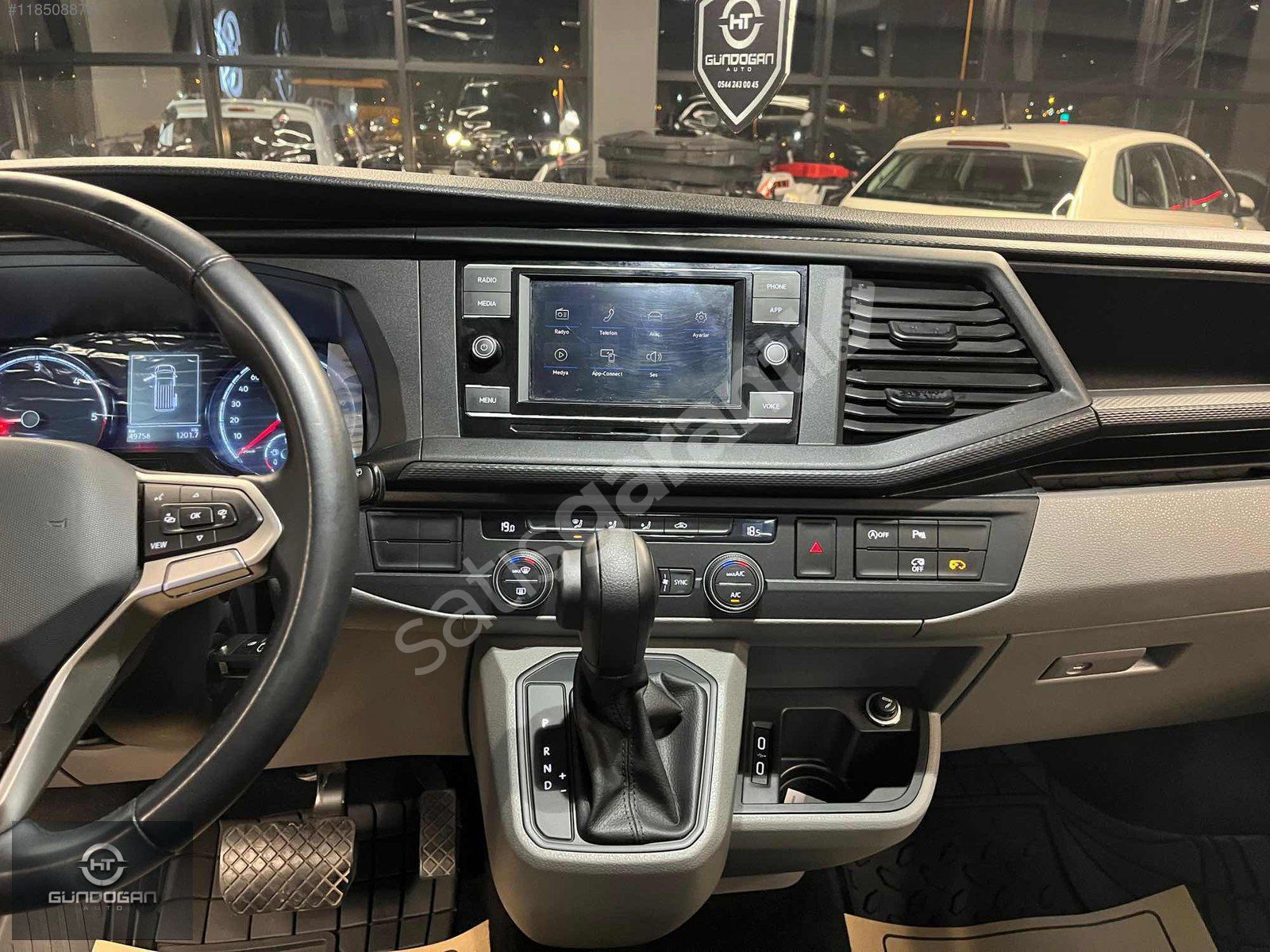 -GÜNDOĞAN AUTO- 2021 VOLKSWAGEN CARAVELLE BOYASIZ