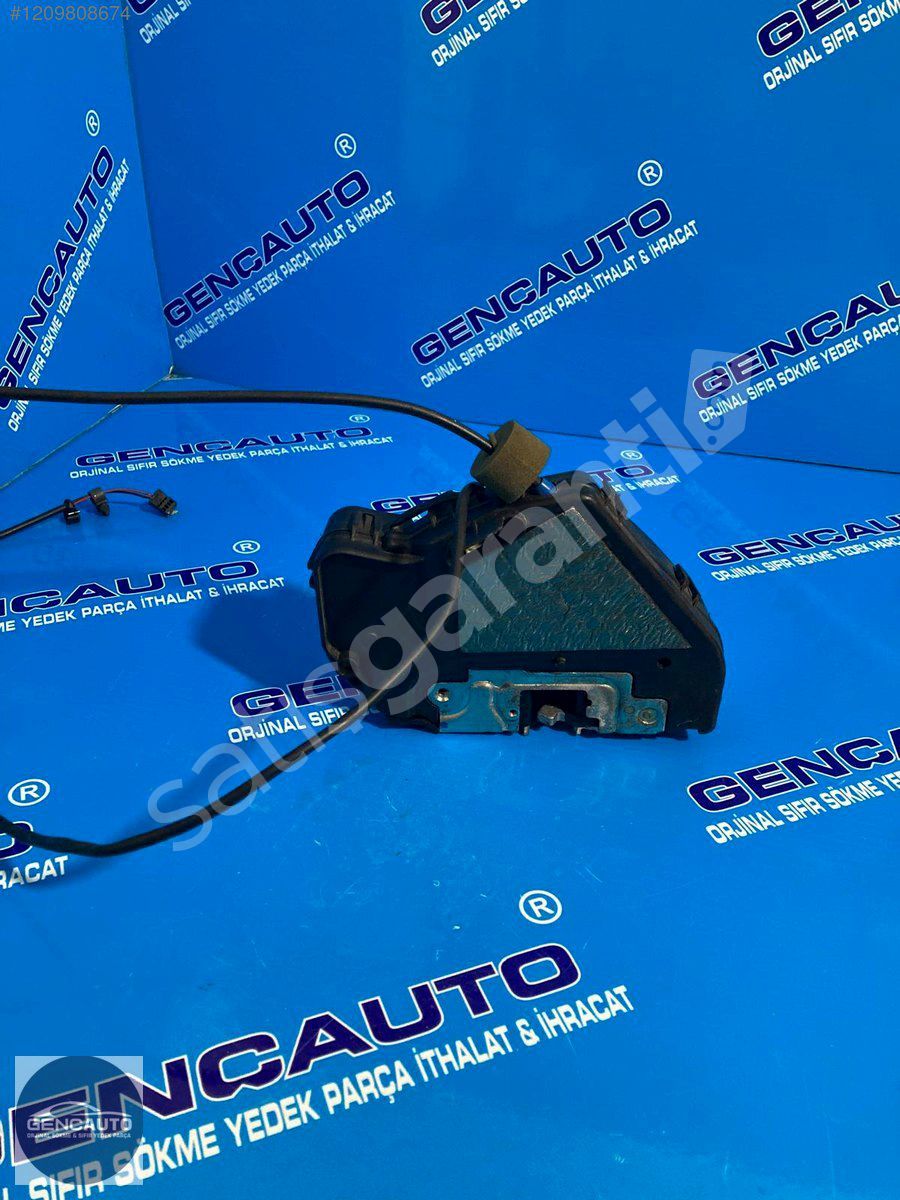 MERCEDES W219 CLS KAPI KİLİDİ ARKA SÖKME ORJİNAL A2197300235 SAĞ