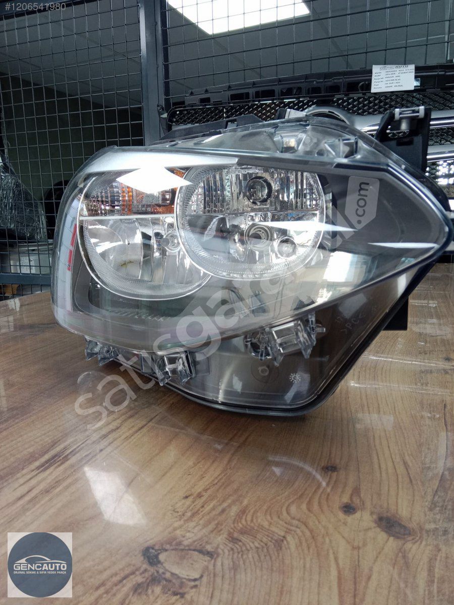 BMW F20 FAR SAĞ HALOJEN SIFIR ORJİNAL 1EG010741081 HELLA