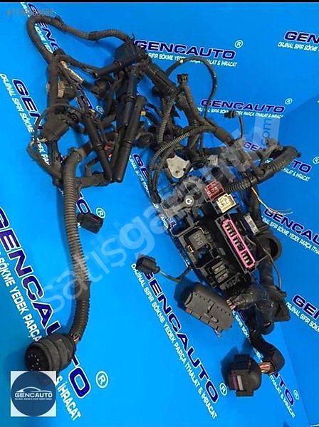 AUDİ A4 A5 MOTOR TESİSATI OTOMATİK SÖKME ORJ OEM 8K1937503 B