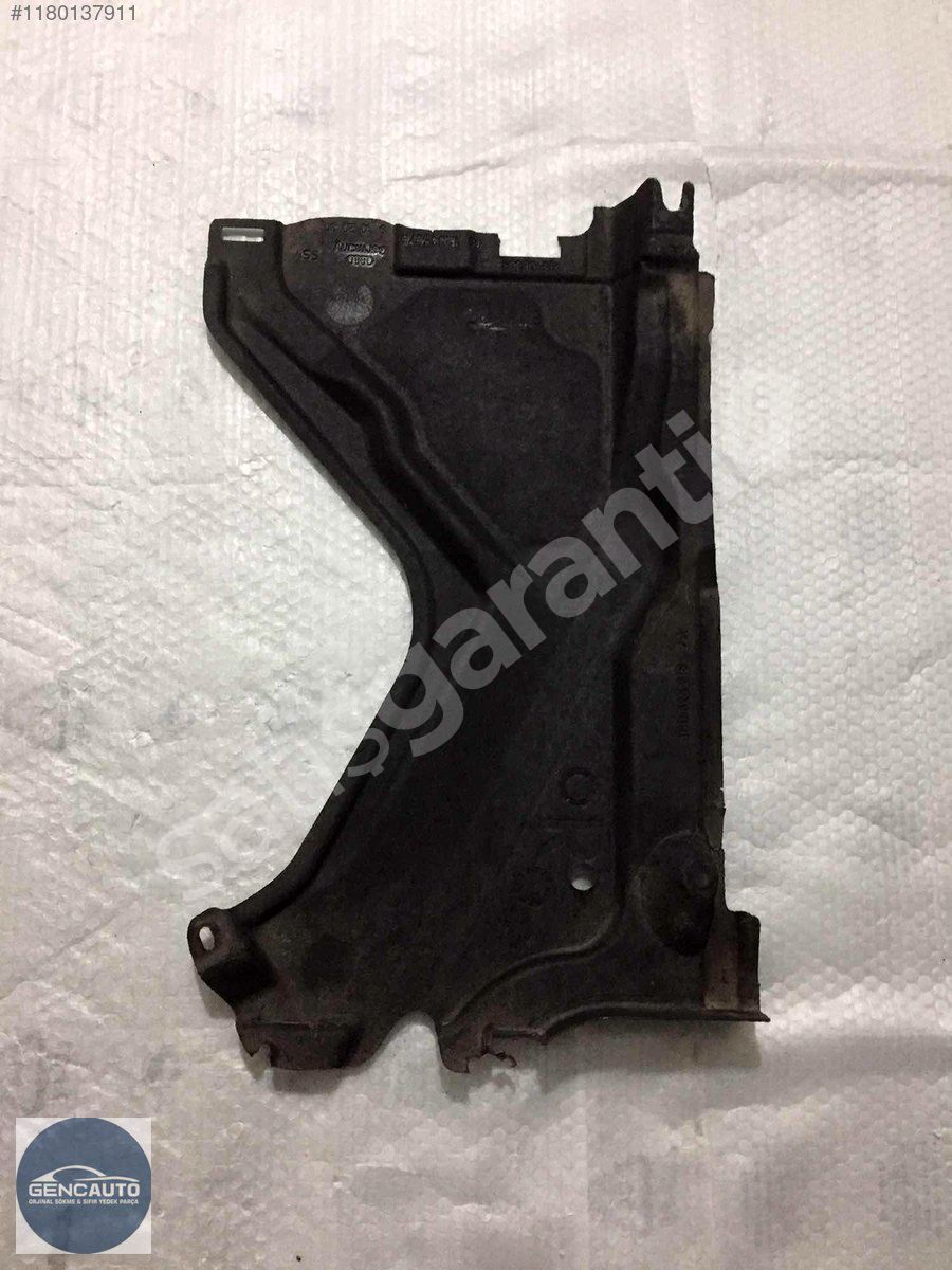 AUDİ A6 TABAN ALT MUHAFAZA SAĞ ARKA SÖKME ORJ OEM 4G0825216 E