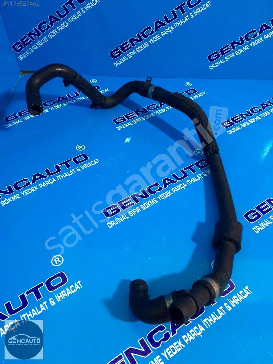 MERCEDES W117 CLA RADYATÖR SU HORTUMU SÖKME ORJ OEM A2468305100