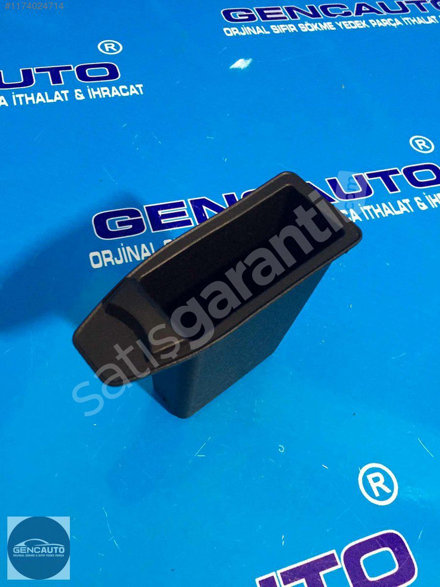 MERCEDES W204 C CLASS AKSESUAR KUTUSU SÖKME ORJ OEM A2046830075