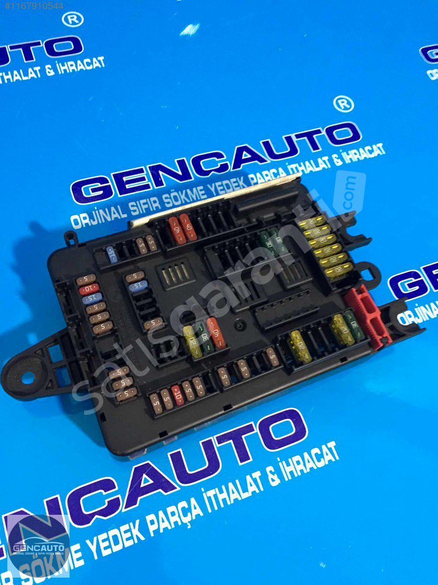 BMW F20 F30 SİGORTA TABLASI SÖKME ORJİNAL OEM 61149261111 BAGAJ