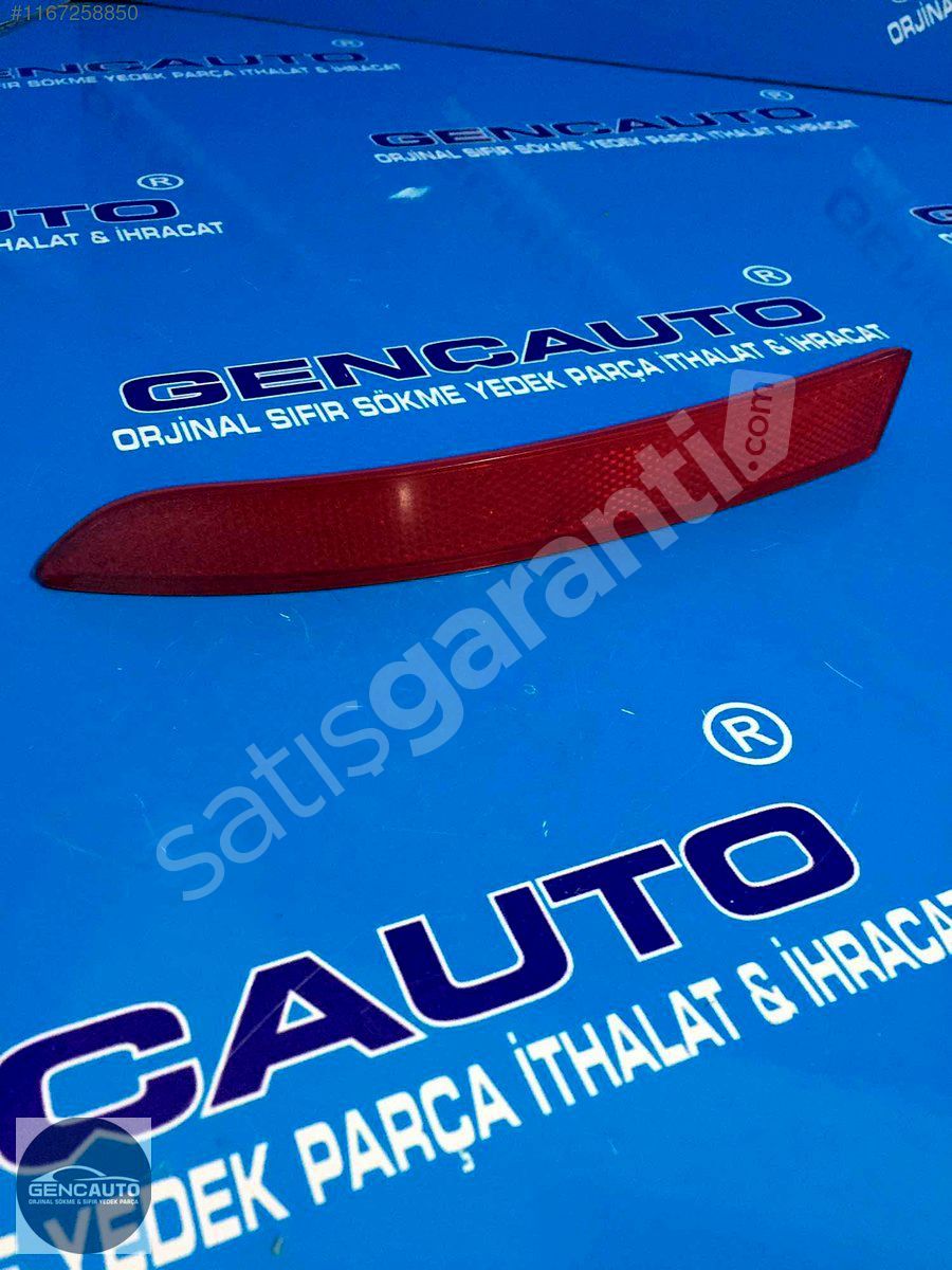 BMW F10 LCI ARKA TAMPON SAĞ REFLEKTÖRÜ SÖKME ORJ OEM 63147318556