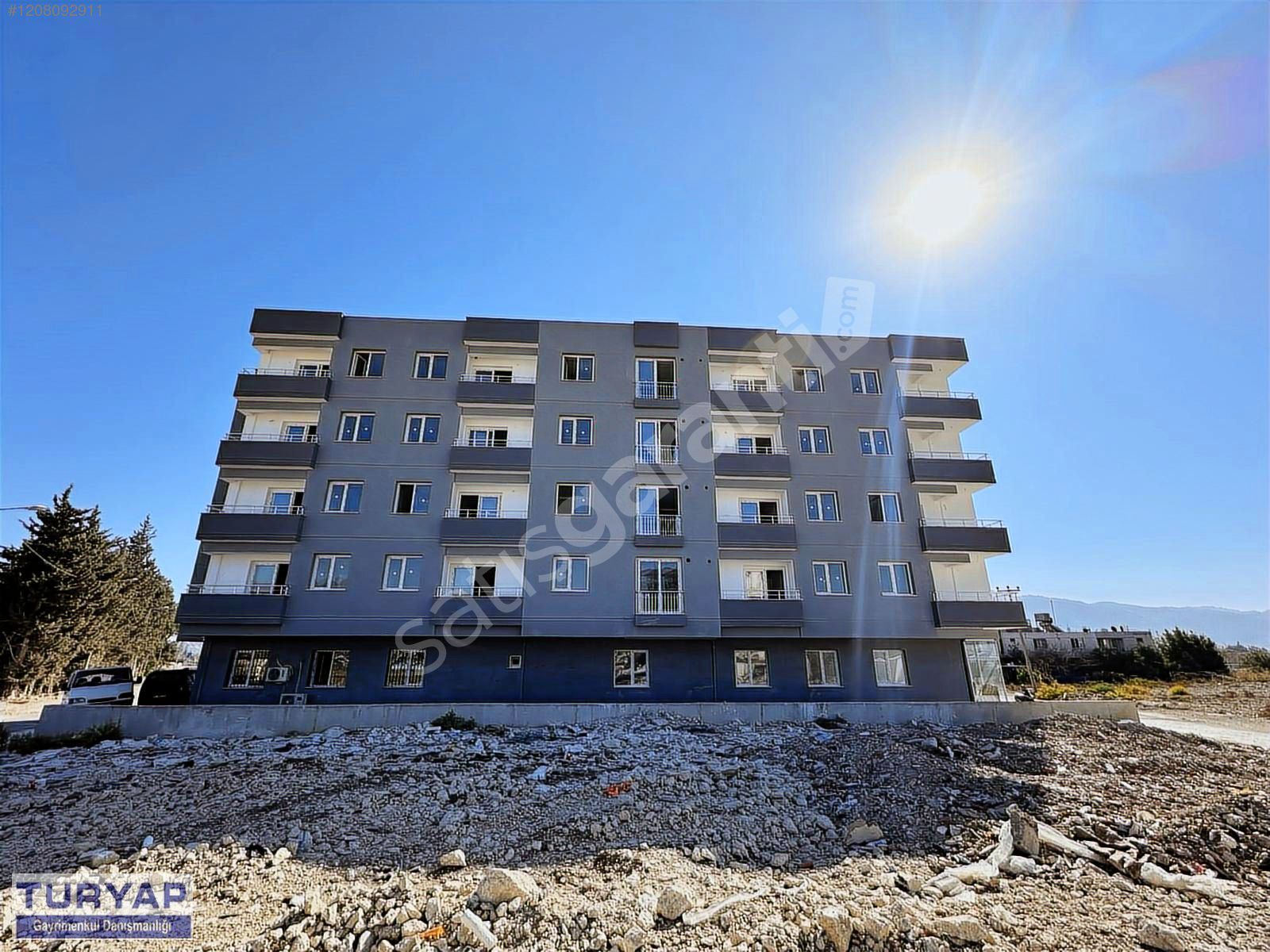 ODABAŞINDA SATILIK 1+1 LÜKS DAİRE