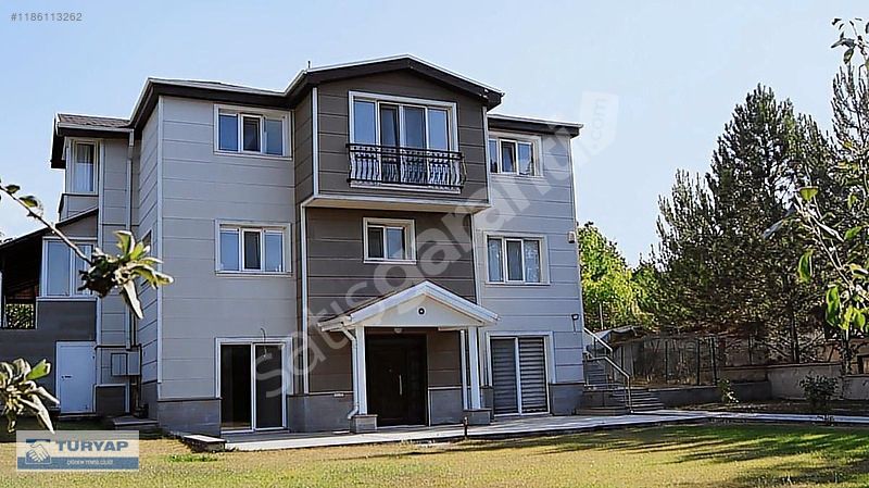 TURYAP'TAN GÖLBAŞI BALLIKPINAR BAHÇEKENTTE SATILIK 8+2 VİLLA!