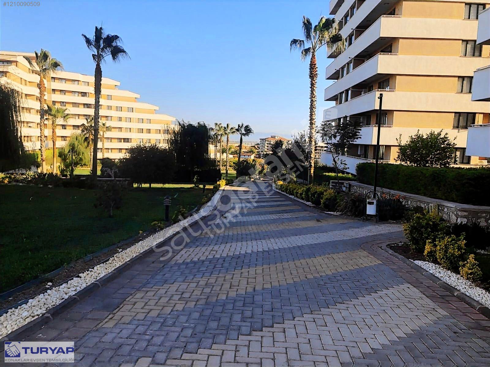 AYRANCILAR'DA GARDEN LİVA SİTESİNDE 3+1 BAHÇE KATI SATILIK DAİRE