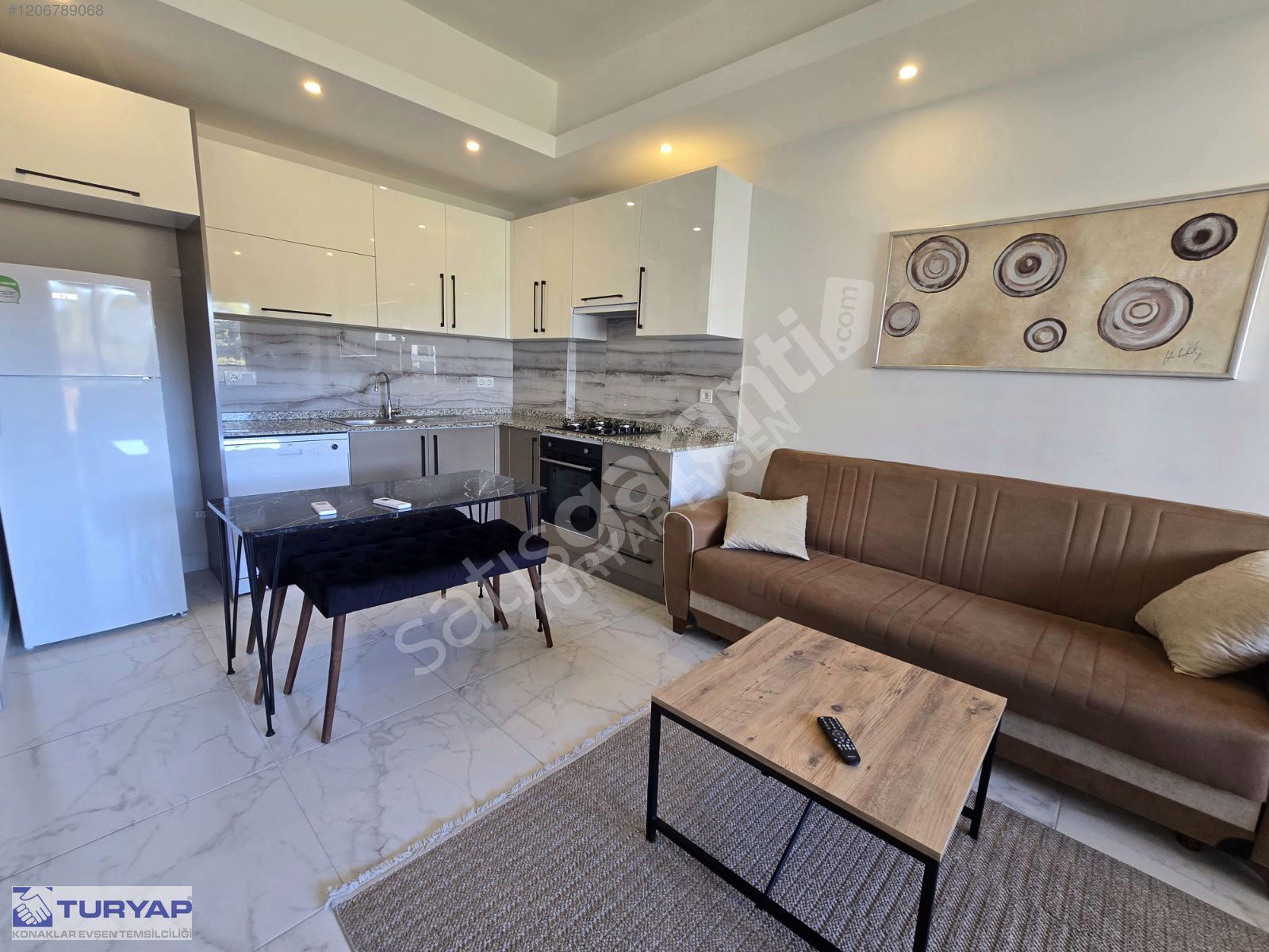 ALANYA AVSALLAR EMERALD PARADİSE'DA SATILIK 1+1 DAİRE