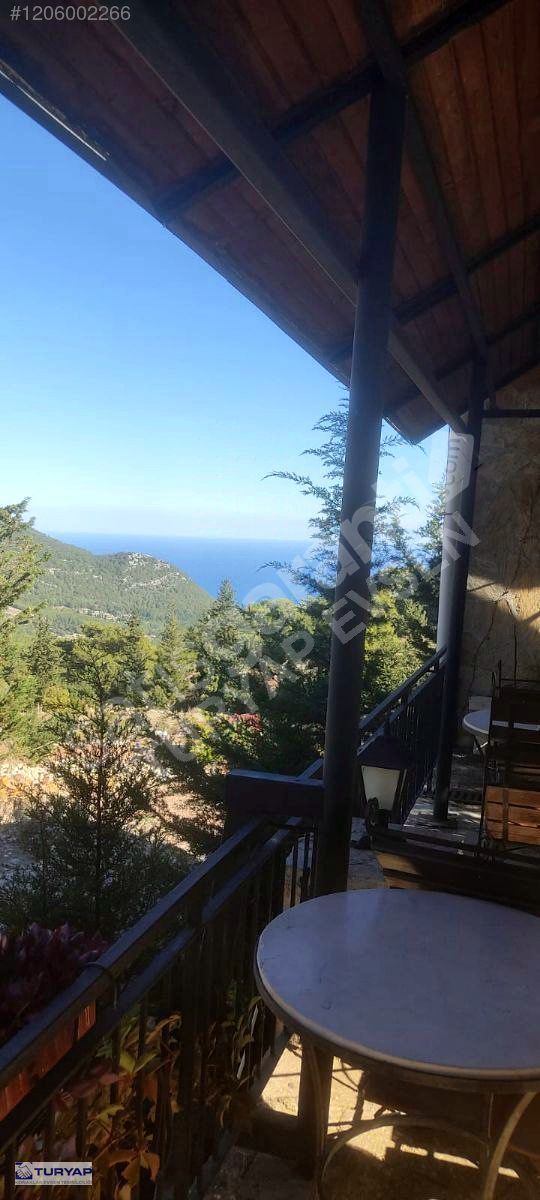 ANTALYA KEMER BEYCİK'TE DENİZ MANZARALI APART VE TRİPLEKS VİLLA