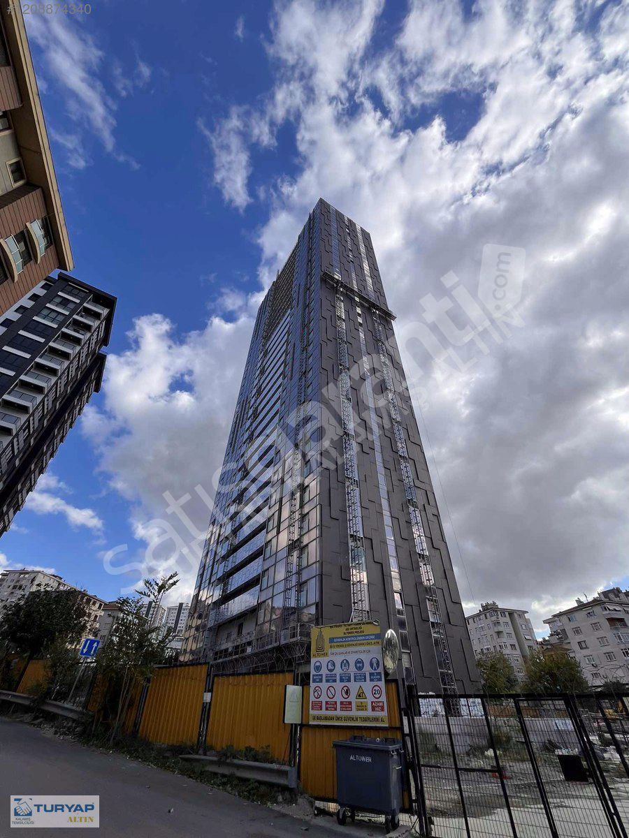 FOR SALE/KADIKÖY ALTOWER'DA LÜKS RESIDANCE 1+1 YÜKSEK KAT
