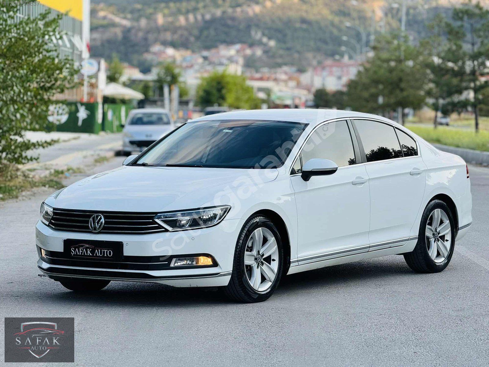 ŞAFAK AUTO'DAN HATASIZ BOYASIZ 79.000 KM