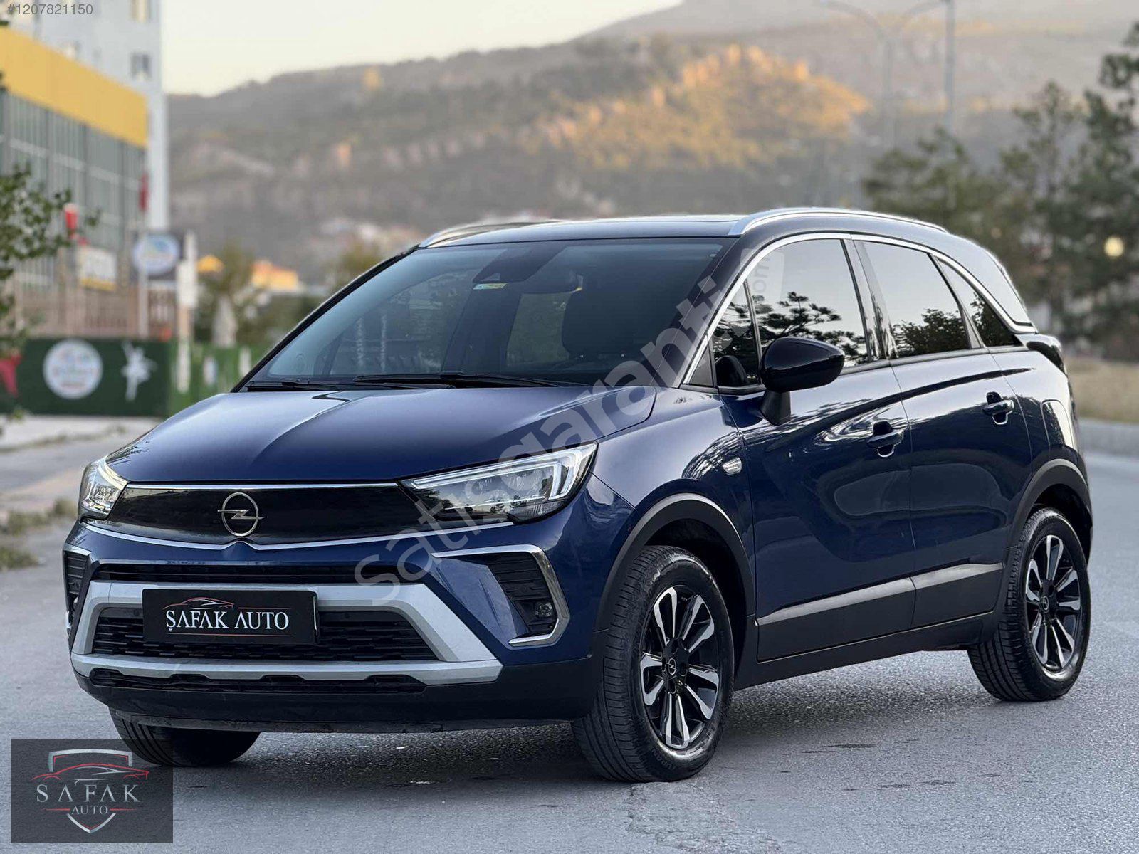 2021 BOYASIZ CAMTAVANLI 20 BİN KM'DE CROSSLAND EDİTİON OTOMATİK