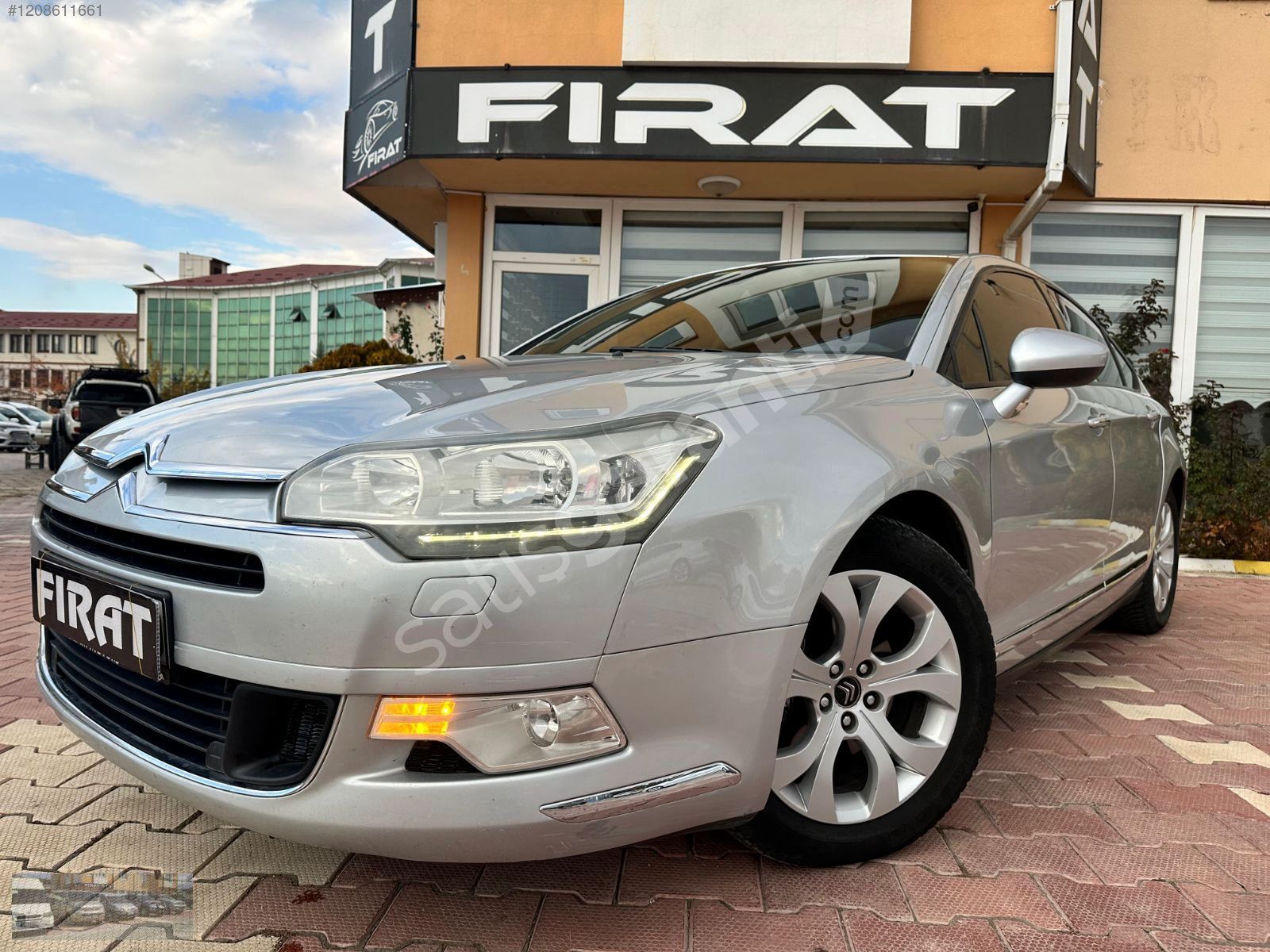 2013 DİZEL OTOMATİK EMSALSİZ TEMİZLİKTE CİTROEN C5 1.6 e-HDİ