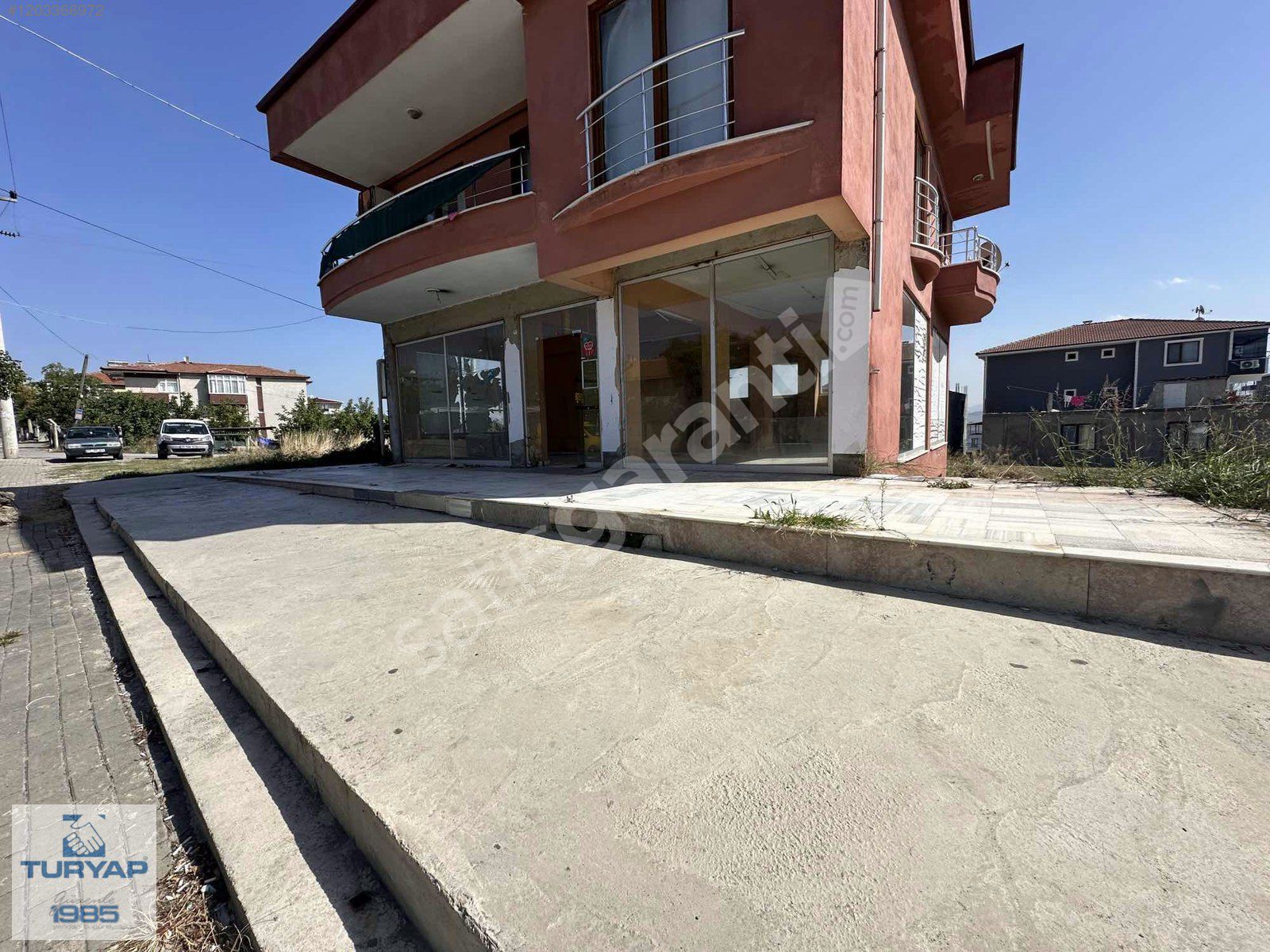 TURYAP SONER'DEN RADAR CADDESİNDE KİRALIK İŞYERİ
