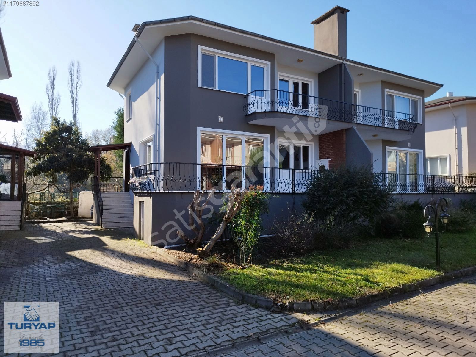 Yalova Merkez Kadıköy de Site İçerisinde İkiz Villa