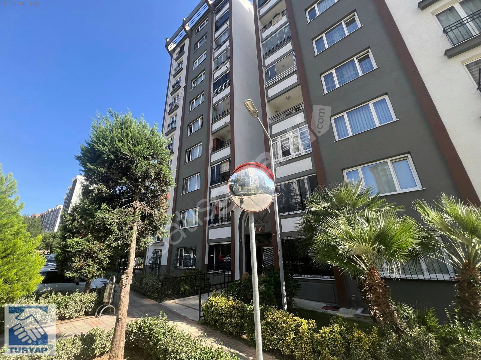 BAŞAKŞEHİR İSTİNYE SİTESİ ARA KAT 3+1 SATILIK DAİRE