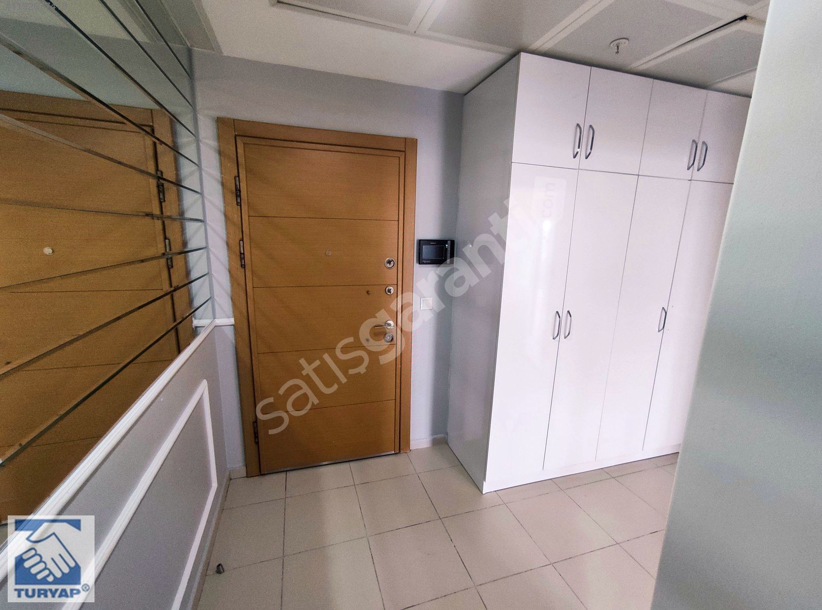 BAŞAKŞEHİR METROKENT SİTESİ 4+1 (194 M²) SATILIK DAİRE