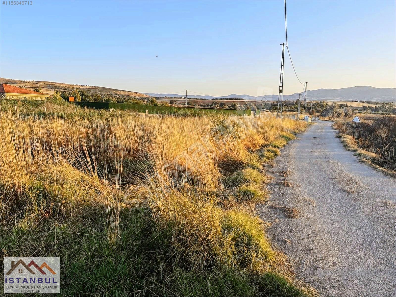 İSTANBUL GM'den AŞAĞI HOLPENK'te SATILIK 1.540m2 TARLA