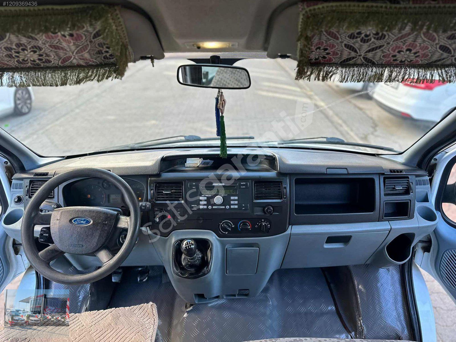 TİMUR OTOMOTİV DEN FORD TRANSIT 14 KİŞİLİK MÜNÜBÜS