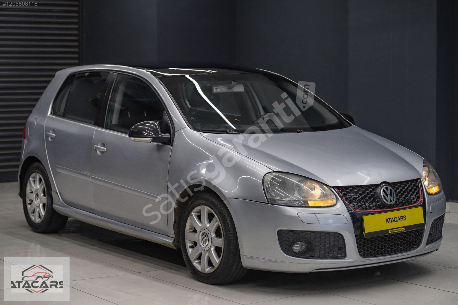 ATA-CARS GOLF 1.6 FSI MİDLİNE MANUEL DOUBLE EKRAN EMSALSİZ
