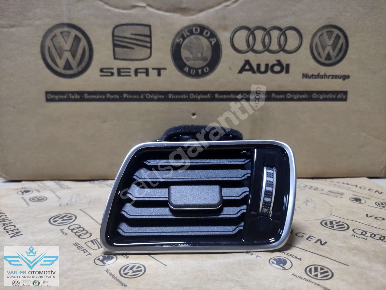 PASSAT B6 2006-2011 ÖN SOL KALORİFER HAVALANDIRMA IZGARASI 3AB81