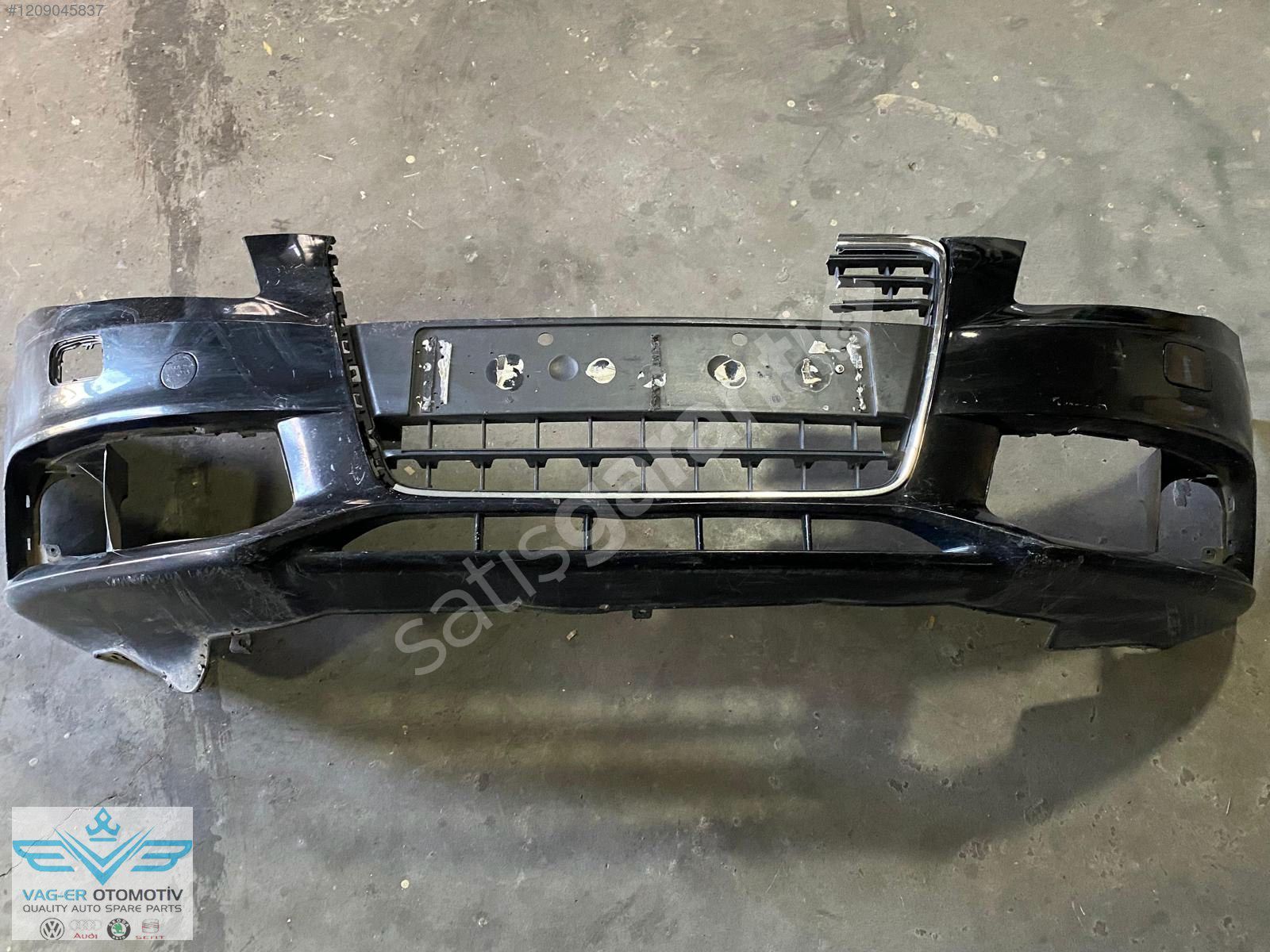 AUDİ A4 2010 MODEL ÖN TAMPON PLASTİĞİ SİYAH SÖKME 8K0807105