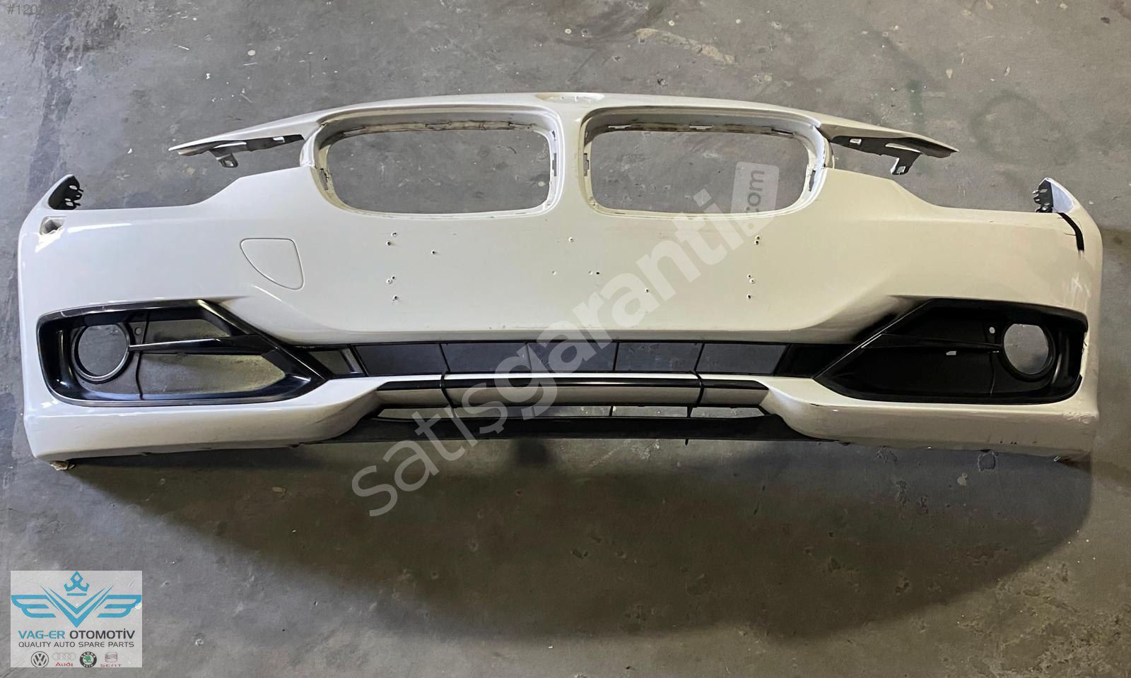 BMW LCI F30 2012 MODEL ÖN TAMPON SİS KAPAĞI KOMPLE / HATASIZ