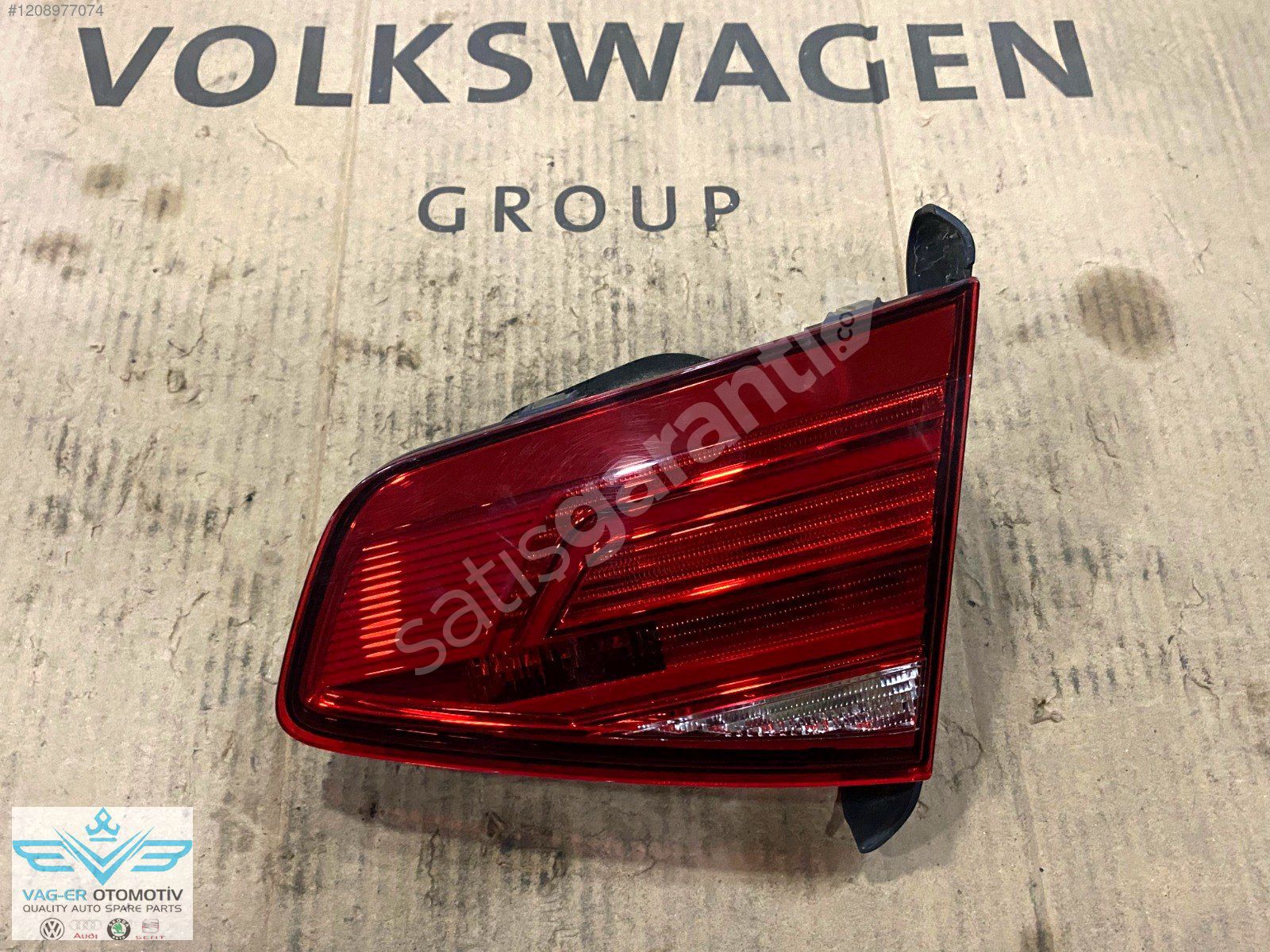 VW PASSAT B8 2017 MODEL ARKA SAĞ İÇ STOP LAMBASI 3G5945094B / OR