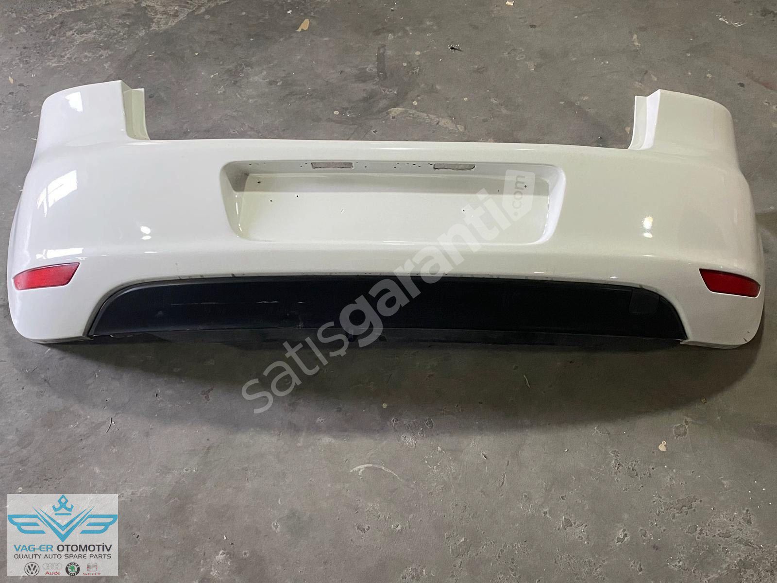 VW GOLF 6 2011 ARKA TAMPON REFLEKTÖR SPOYLER KOMPLE 5K6807421 BY
