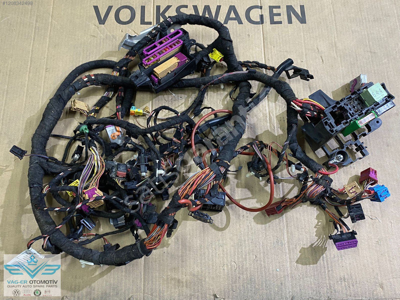 AUDİ A4 A5 Q5 KALORİFER KAZANI TESİSATI TESİSAT 8K1971566
