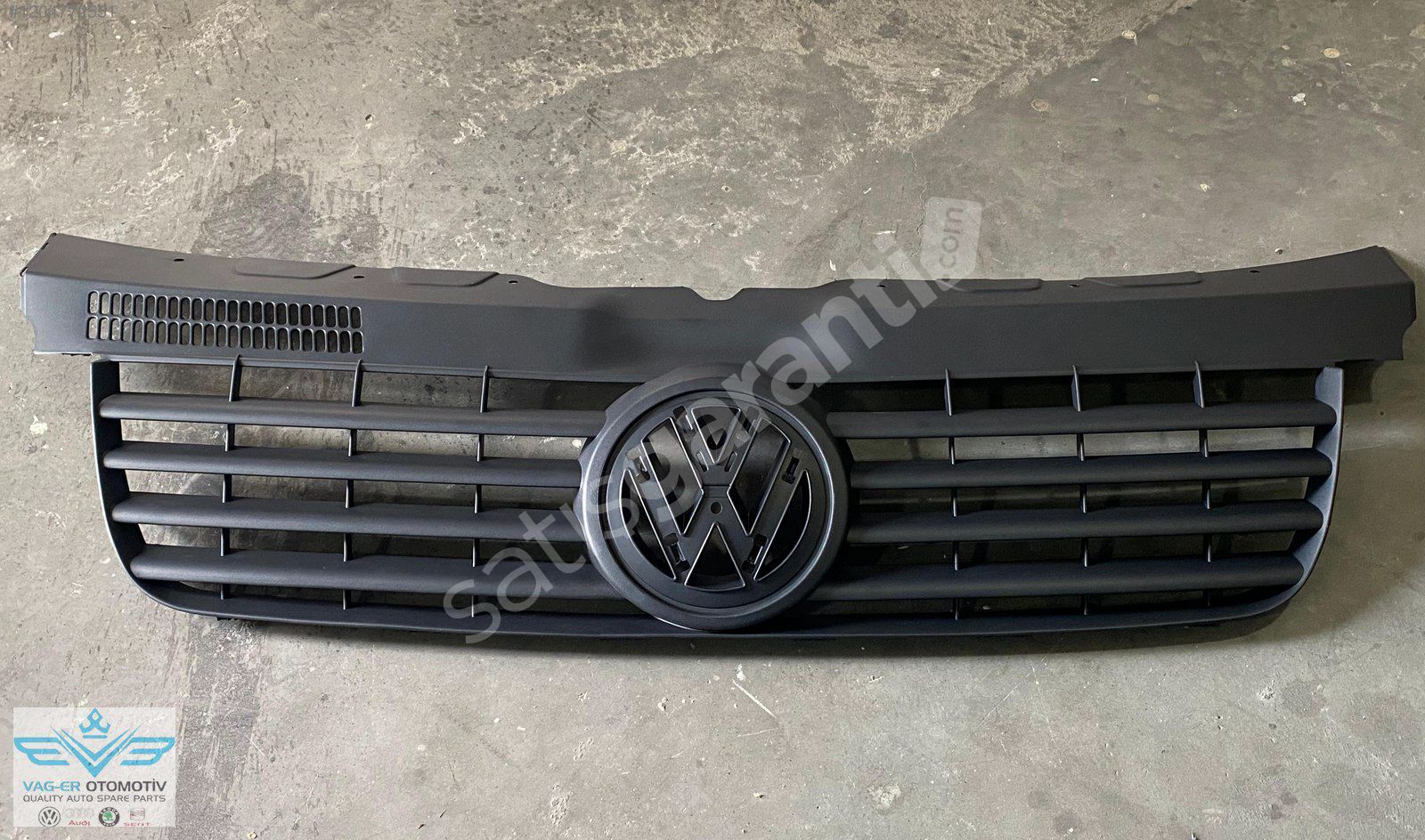 TRANSPORTER T5 ORTA ÖN PANJUR KROMU IZGARASI KOMPLE 7H0853653