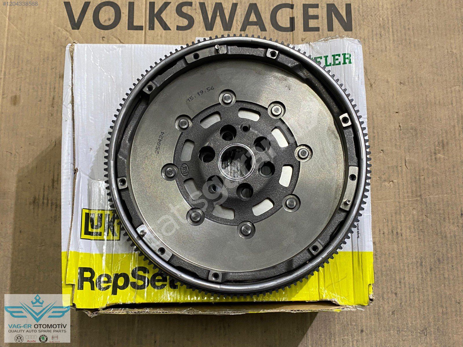 OTOMATİK VOLANT TRANSPORTER 2.0 TDI 03G105266BM 03G105266E